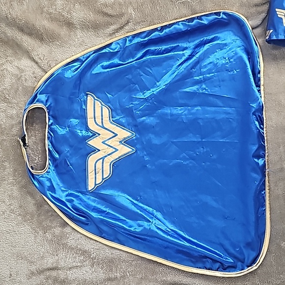 Wonder woman Girls costume - Picture 4 of 5